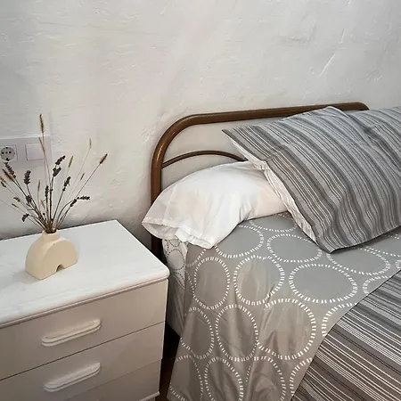 15min De Alquezar I Casa Felix Amplio 2hab, Gran Terraza & Bbq, Apartment Abiego