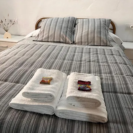 15min De Alquezar I Casa Felix Amplio 2hab, Gran Terraza & Bbq, *